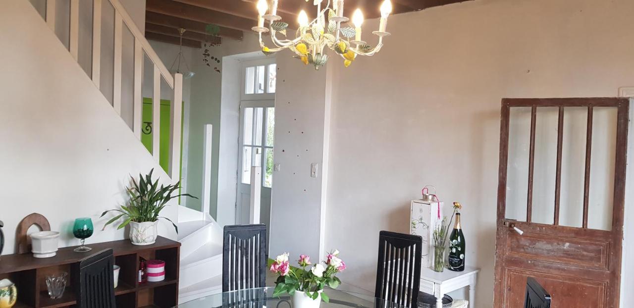 Maison Chaleureuse Et Familiale. Nalliers  Dış mekan fotoğraf